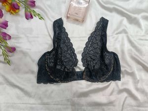 🇳🇿💫💕Elegant Black Lace Bralette