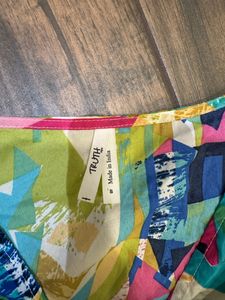 Colorful Ballon Sleev Crop Top