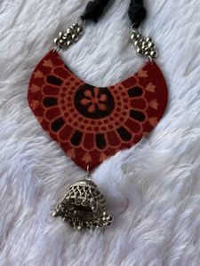 Maroon Fabric Pendant Jewelry Set