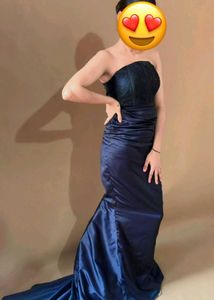 Elegant Black Strapless Evening Gown
