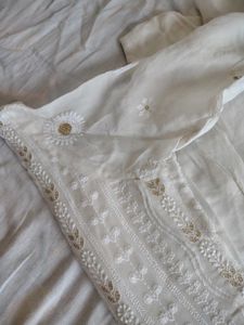 White Embroidered Kurti dupatta