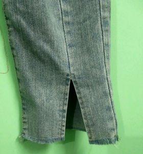 Price Dropped 🎉🎊Urbanic XS Jeans