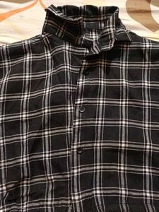 Plaid Tie Hem Crop Top