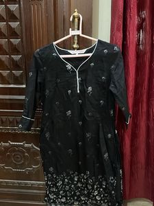 Black Kurti