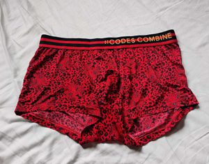 Codes COMBINE Animal Print Shorts