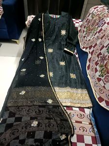 Evergreen 🖤 Black Top &amp; Dupatta