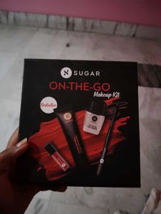 SUGAR ON-THE-GO MAKEUP KIT. (NEW PRODUCT)