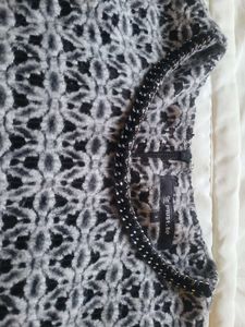 Chic Black &amp; White Knit Dress