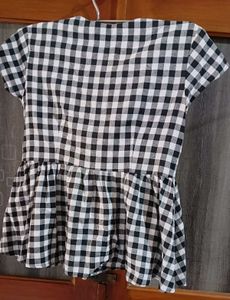 Women Black Checked Cinched Waist Top 🔝