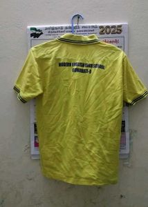 5 In 1 Sports T-shirt (Size S And M)