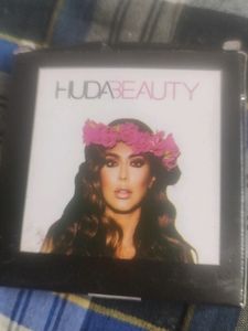 Compact Powder