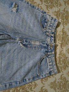 Distressed Wide Leg Jeans