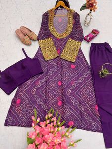 New Stayle Beautiful Pakistani Dress Inpoted Dres