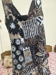 Print Flared Hem Sleeveless Top