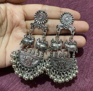 Silver Elephant Dangle Earrings