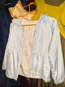 Stylish Light Gray Jacket Small Size