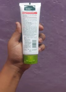 Garnier Purifying Face Wash💚