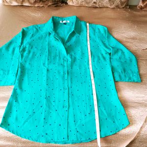 🛍️Chic Star Print Shirt ⭐⭐⭐⭐⭐