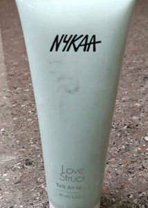 NYKAA Love Struck Body Lotion