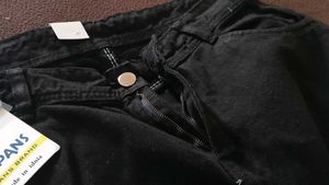BLACK BAGGY UNISEX JEANS