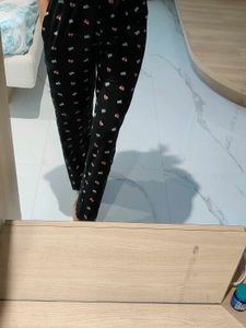 Comfy Black Printed Pajama / Lower