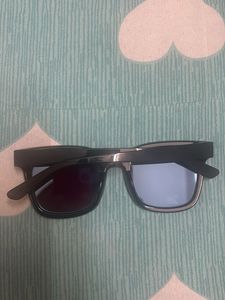 Black Framed Sunglasses