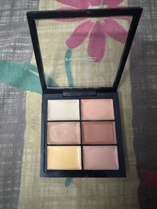 MAC Conceal &amp; Correct Pallete - Medium