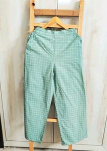 Checkered Casual Pants waist size-30-32