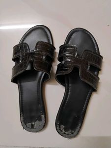 Black Daily Wear Flats