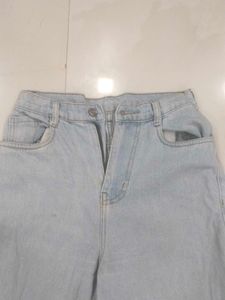Light Wash Straight Leg Jeans
