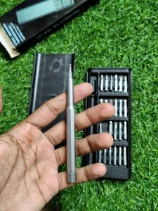 16-Piece Interchangeable Screwdriver Kit
