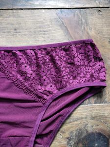 🌸Clovia Lace Bra &amp; Panty Set On Sale!