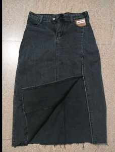 Charcoal Denim Slit Skirt