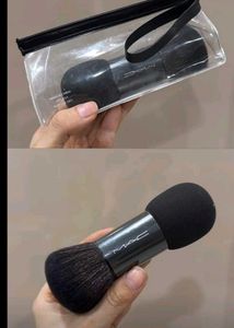MAC Powder Brush