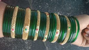Golden Bangles Set (2.6 Size)