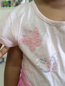 Girl&#39;s Pink Butterfly Tulle Dress