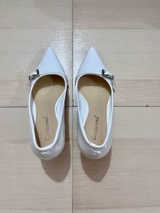 Elegant Patent White Pointed-Toe Heels