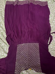 Elegant Purple Embroidered Kurta