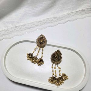 Vintage Gold Jhumka Earrings