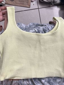 2 Pretty Crop Top For S Size!!!!!!!!!!!!