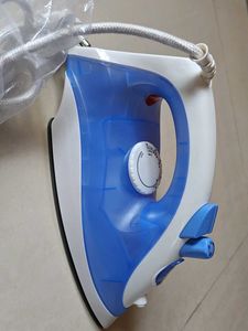 &#34;New&#34; Steam Iron 1300W (Usha Brand)
