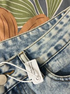 Wide Leg Light Wash Jeans