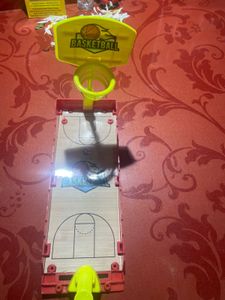 Ratna's Finger Basketball Game