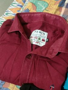4combo 3shirts 1t Shirt😍size M
