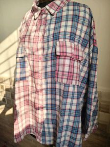 BOGO 🎁 Buy One Get 1 Free🎁Plaid Button-Up Top