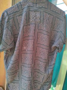 Patterned Men&#39;s Shirt
