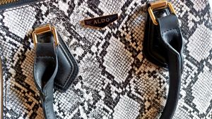 🌟ALDO SNAKE SKIN BAG 💫
