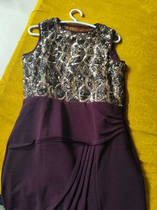 Elegant Burgendy Maxi Dress