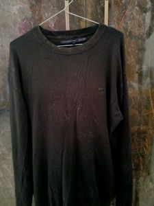 black sweatshirt