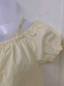 Pale Yellow Puff Sleeve Crop Top